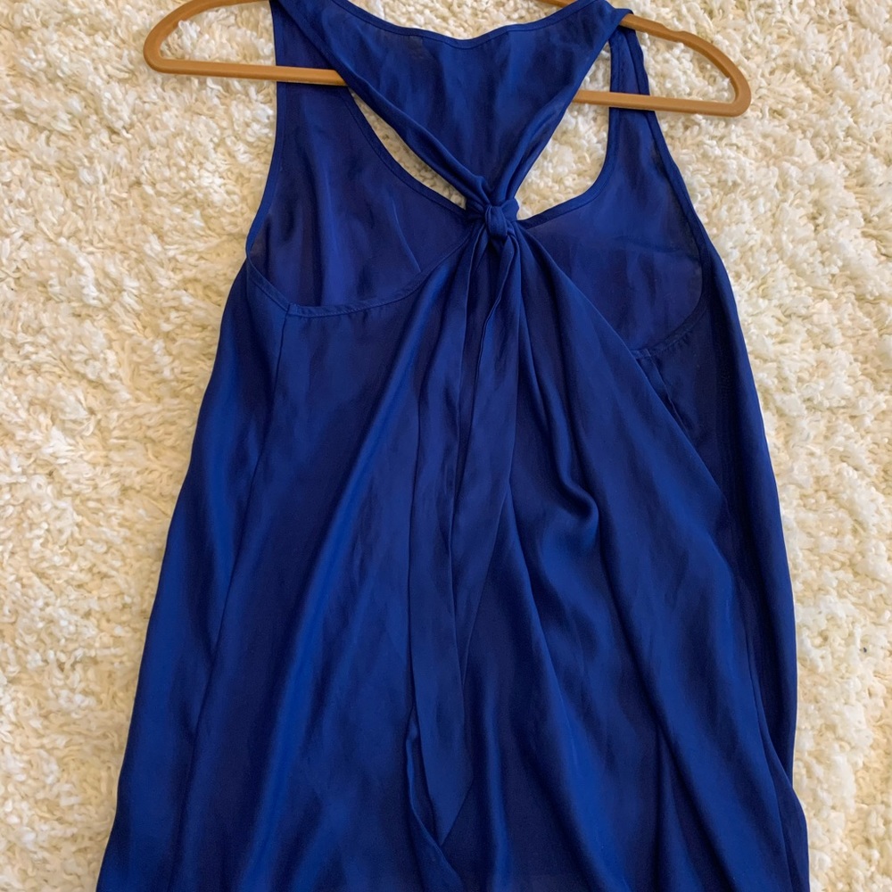 Express Blue top. - Picture 2 of 4